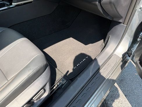 Used 2026 Toyota Camry XLE FWD image 29