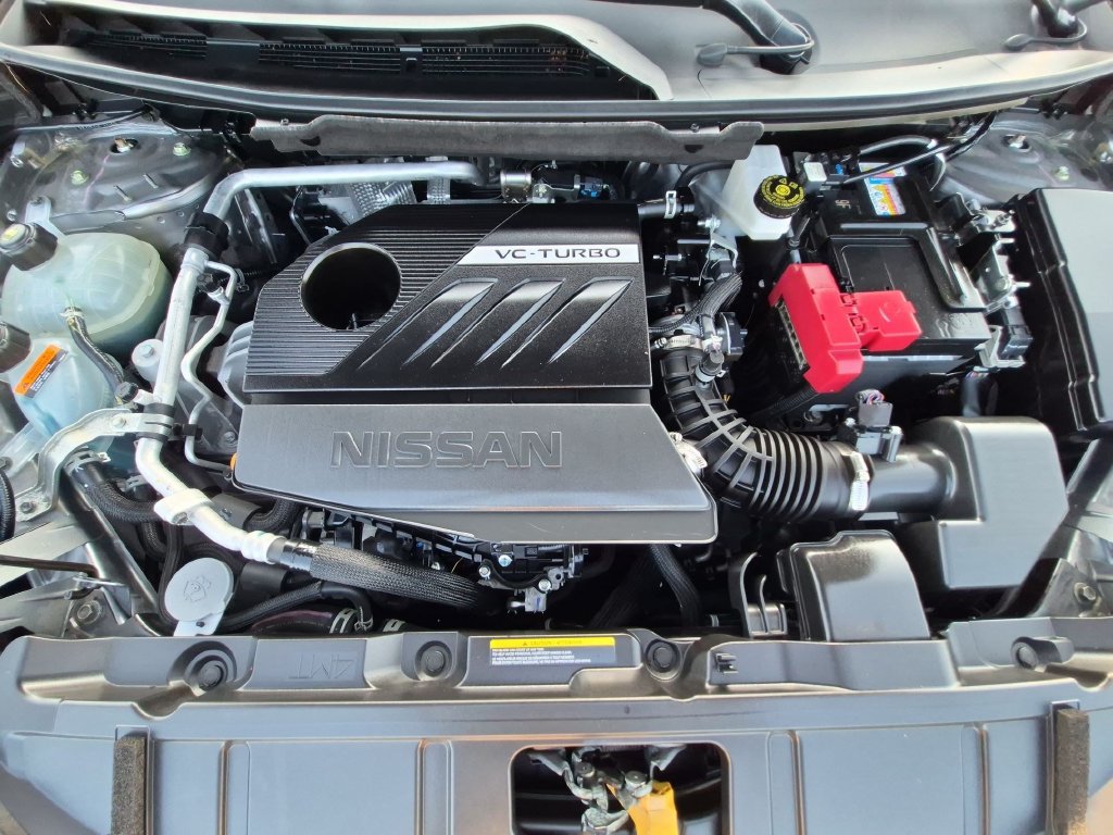 Used 2024 Nissan Rogue Platinum AWD/4WD image 32