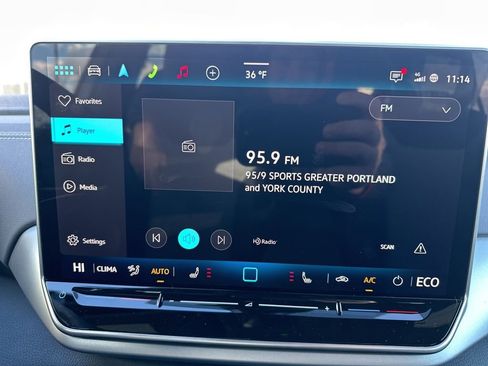 New 2025 Volkswagen ID.4 Pro image 17