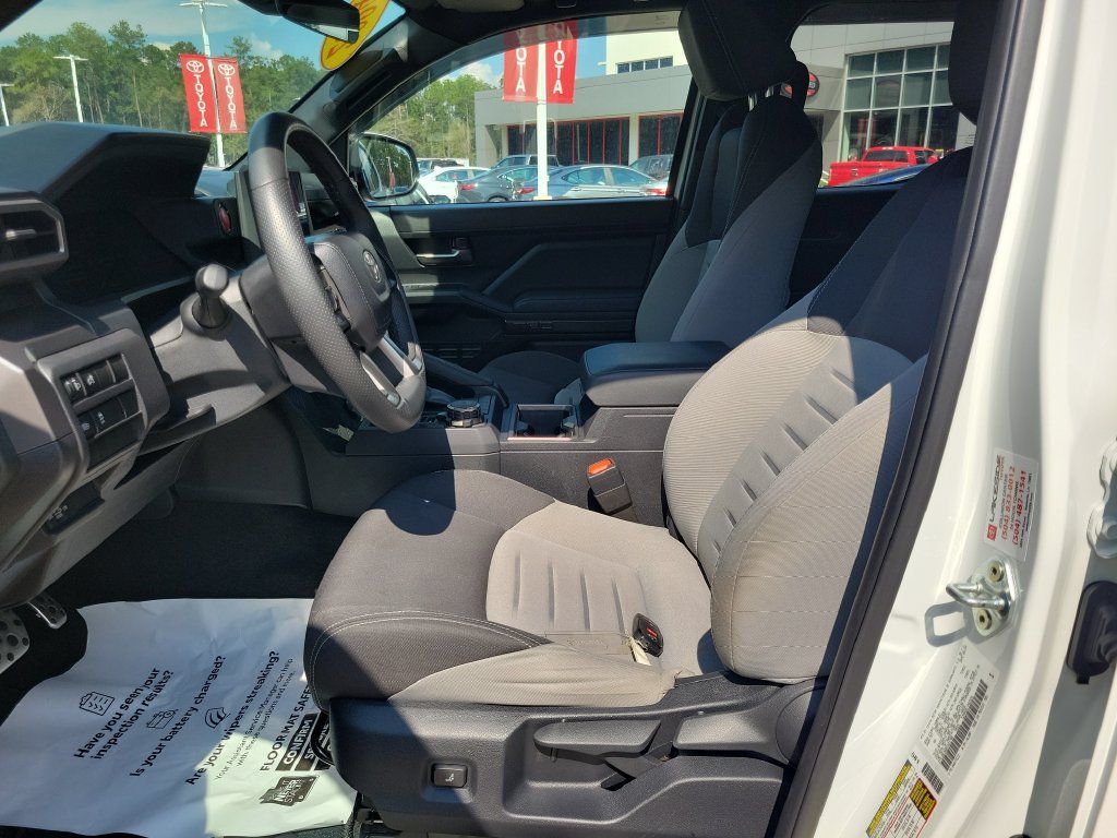 Used 2024 Toyota Tacoma TRD Sport AWD/4WD image 15