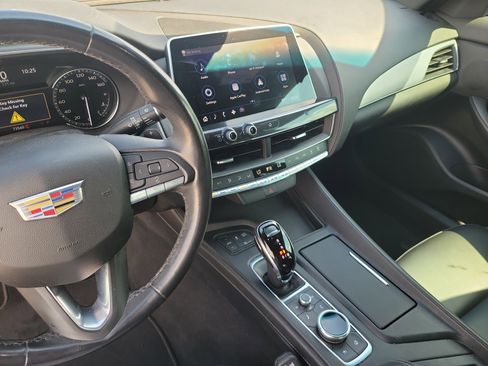 Used 2021 Cadillac CT5 Luxury RWD image 21