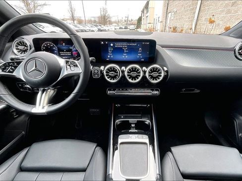 Used 2026 Mercedes-Benz GLA 250 4MATIC image 15