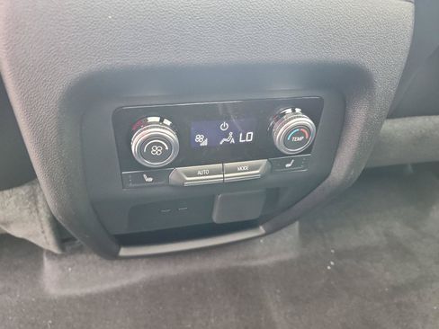New 2026 GMC Acadia Elevation w/ Elevation Premium Package AWD/4WD image 11
