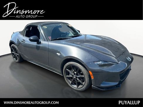 Used 2019 MAZDA MX-5 Miata Club RWD image 1