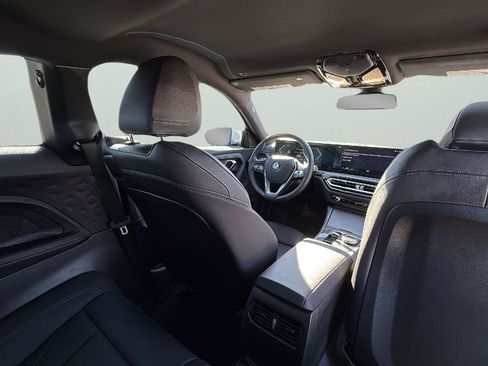 Used 2024 BMW 230i Coupe image 27