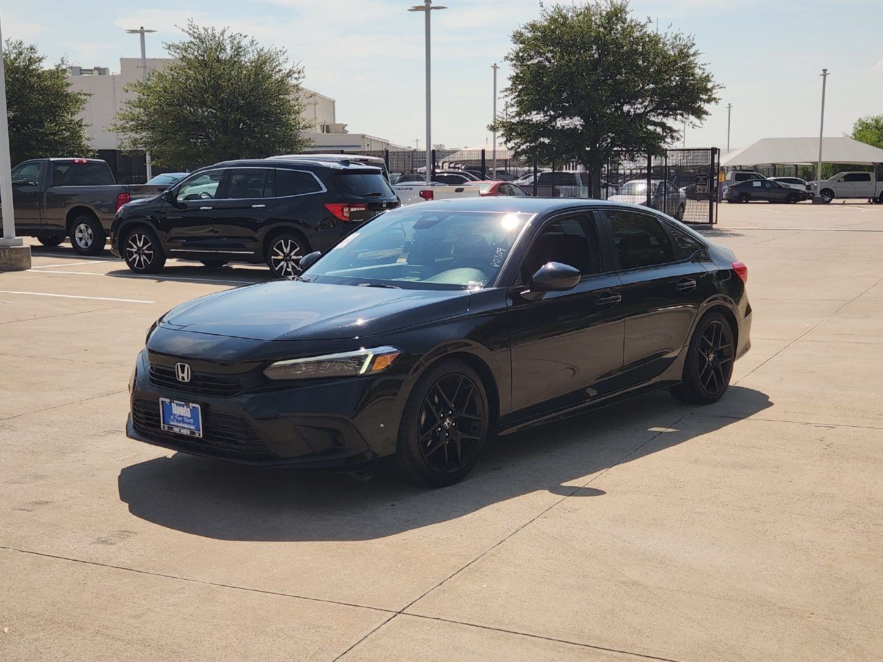 Used 2023 Honda Civic Sport image 3