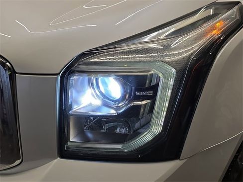 Used 2016 GMC Yukon Denali w/ Open Road Package image 34