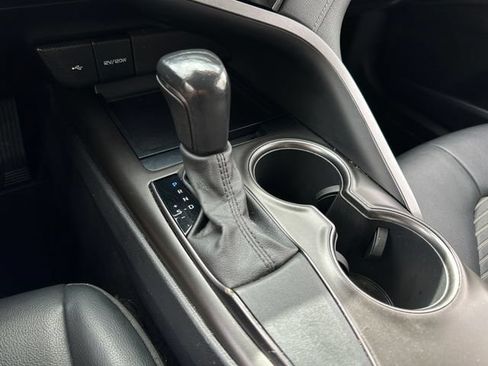 Used 2021 Toyota Camry SE FWD image 25