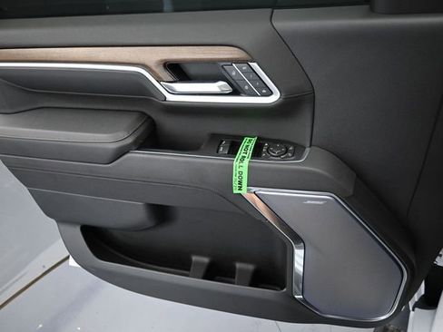 New 2025 Chevrolet Silverado 2500 High Country w/ High Country Premium Package AWD/4WD image 35
