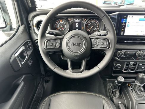 Used 2026 Jeep Wrangler Sport S image 11