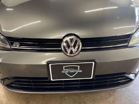 Used 2018 Volkswagen Golf R 4-Door AWD/4WD image 20