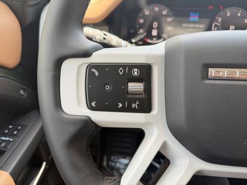 New 2026 Land Rover Defender 110 X-Dynamic SE AWD/4WD image 27