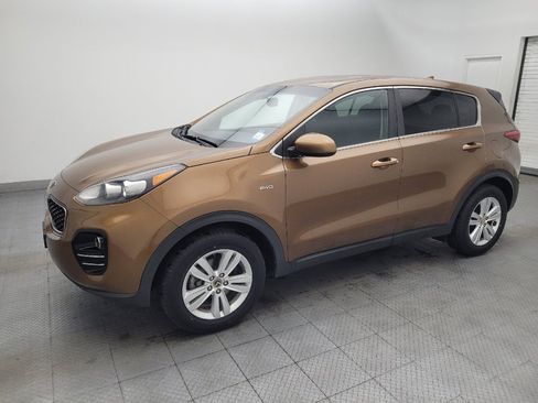 Used 2018 Kia Sportage LX AWD/4WD image 2