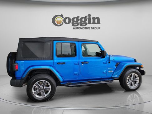 Used 2021 Jeep Wrangler Unlimited Sahara image 6