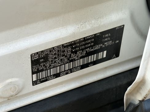 Used 2024 Toyota RAV4 Adventure AWD/4WD image 9
