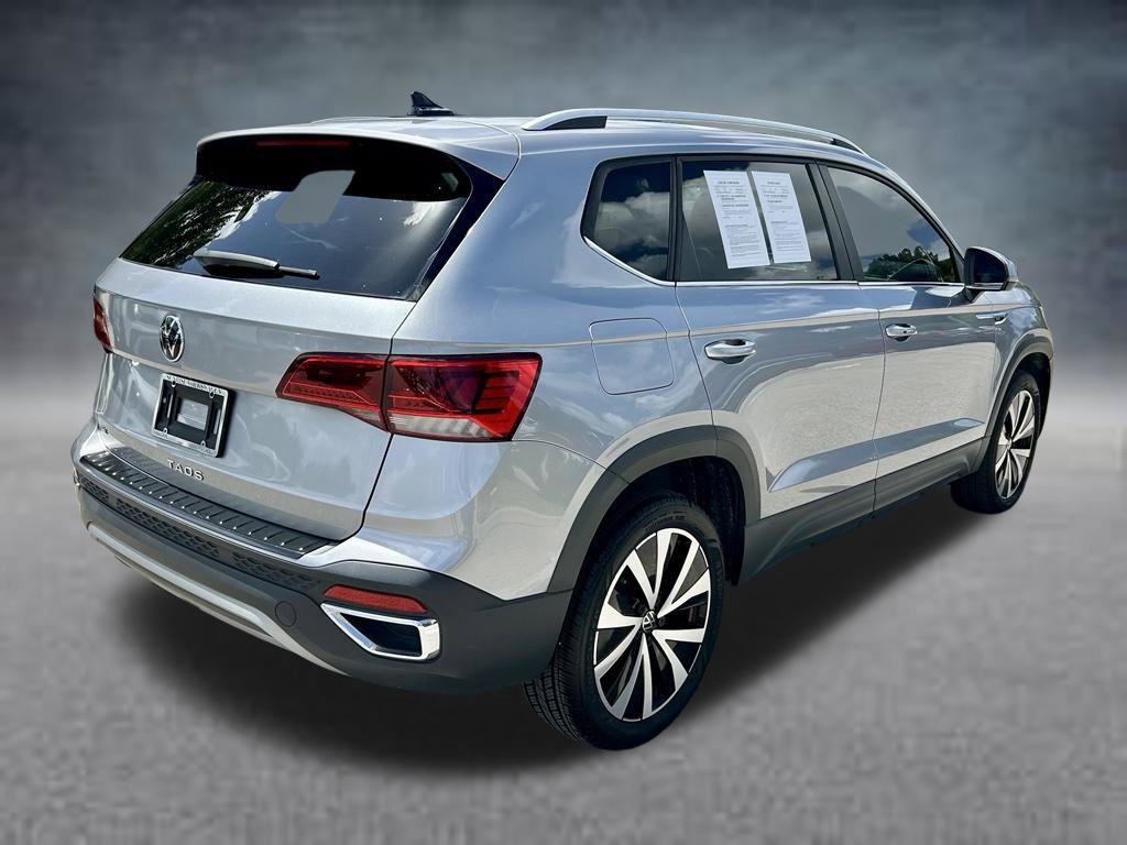 Used 2022 Volkswagen Taos SE FWD image 5