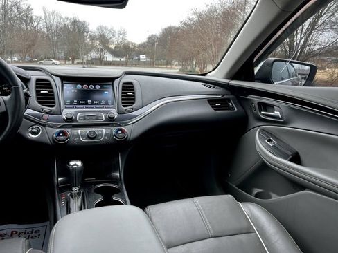 Used 2019 Chevrolet Impala Premier w/ Premier Confidence Package image 28