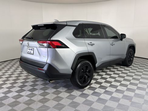 Used 2024 Toyota RAV4 LE FWD image 9