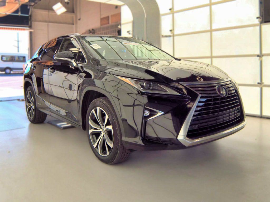 Used 2019 Lexus RX 450h AWD image 4