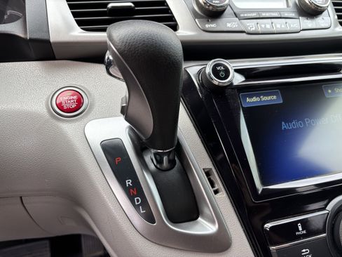 Used 2016 Honda Odyssey EX-L image 25