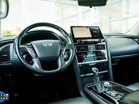 Used 2024 INFINITI QX80 Luxe image 16