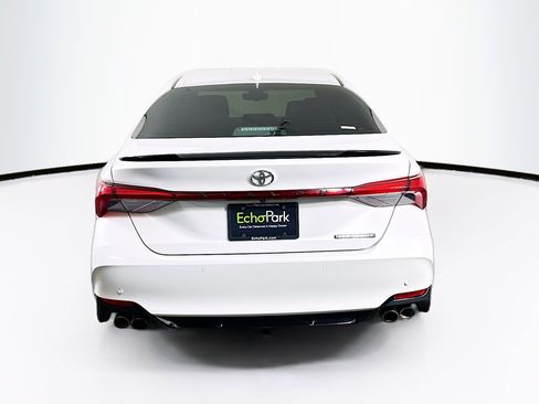 Used 2019 Toyota Avalon Touring w/ Advanced Safety Package FWD image 7