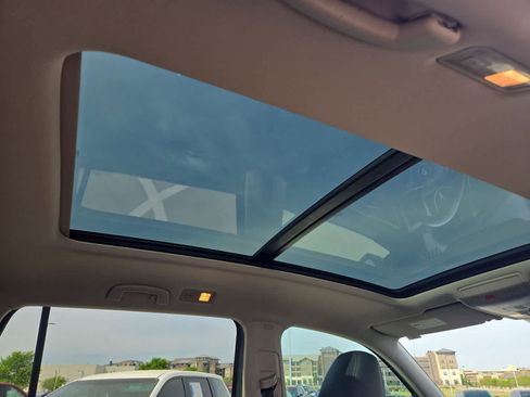 Used 2019 Volkswagen Atlas SE w/ Panoramic Sunroof Package image 20