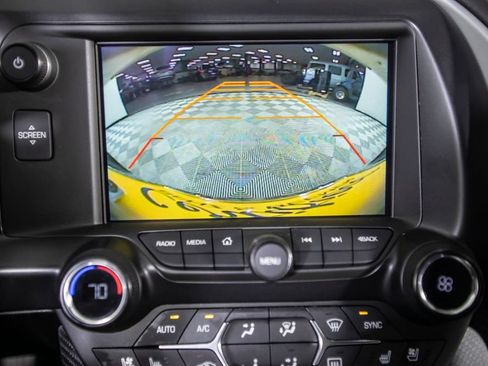 Used 2016 Chevrolet Corvette Z06 w/ Z07 Performance Package RWD image 32
