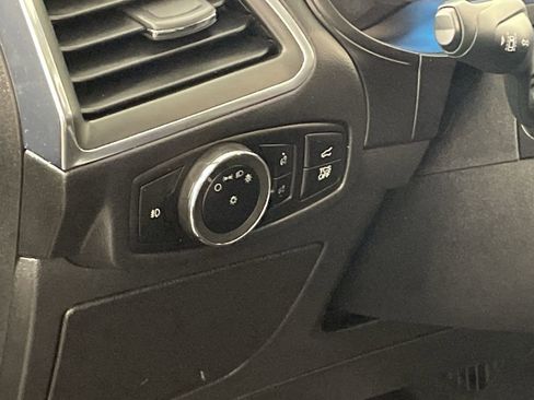 Used 2024 Ford Edge Titanium image 13