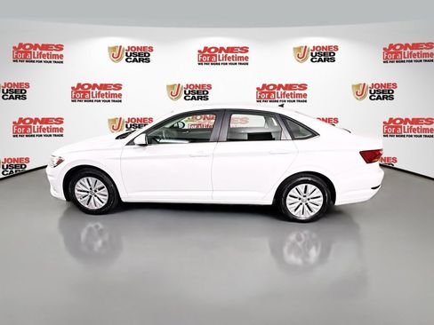 Used 2019 Volkswagen Jetta SE FWD image 13