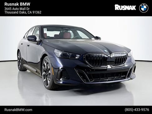 New 2026 BMW 550e xDrive AWD/4WD image 1