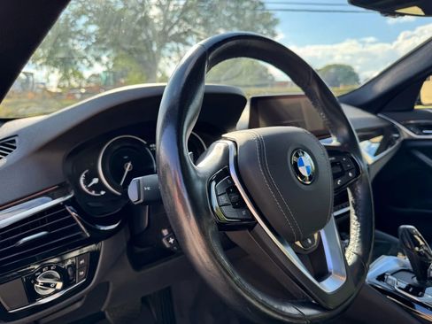 Used 2019 BMW 530i xDrive w/ Convenience Package image 20