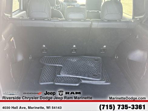 Used 2023 Jeep Renegade Trailhawk w/ Trailhawk Elite Group image 9