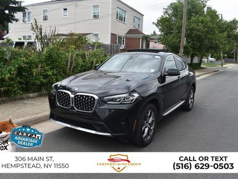 Used 2024 BMW X4 xDrive30i AWD/4WD image 3