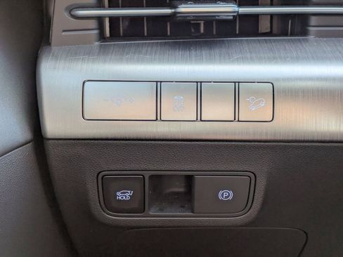 Used 2024 Hyundai Kona Limited image 26