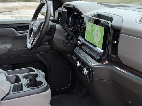Used 2025 GMC Sierra 1500 SLT image 33