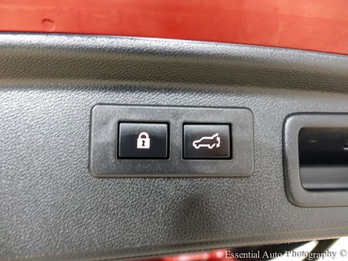 Used 2023 Subaru Forester Premium AWD/4WD image 30