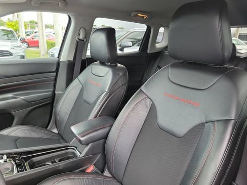 Used 2022 Jeep Compass Trailhawk AWD/4WD image 13