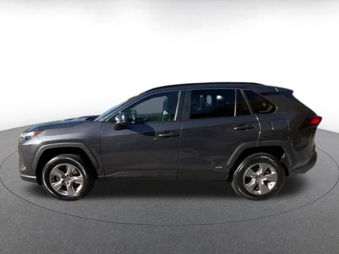 Used 2025 Toyota RAV4 LE image 9