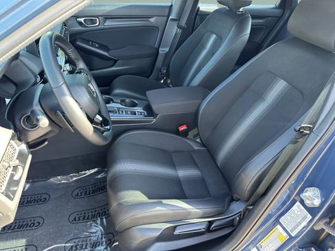 Used 2025 Honda Civic Sport image 14