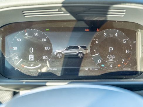 Certified 2024 Land Rover Discovery Dynamic SE image 14