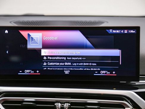 Used 2023 BMW 330i Sedan w/ Premium Package RWD image 15