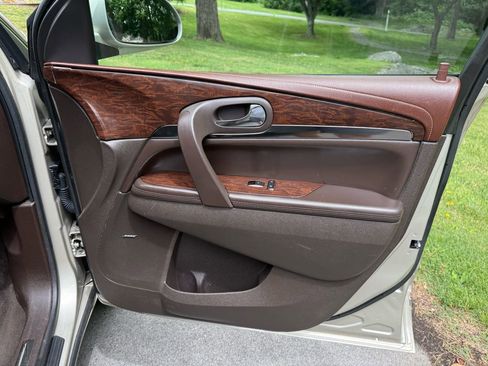 Used 2013 Buick Enclave Premium AWD/4WD image 42