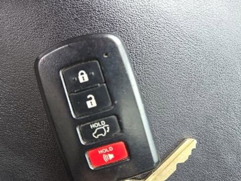 Used 2015 Toyota RAV4 Limited AWD/4WD image 12