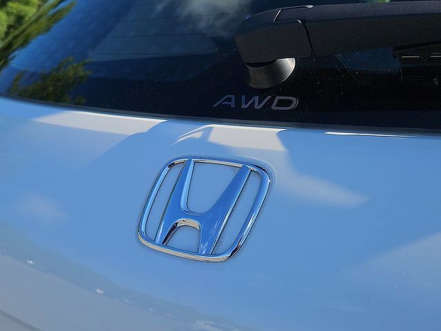 Certified 2025 Honda HR-V LX image 29