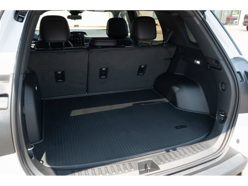 New 2027 GMC Terrain Elevation w/ Elevation Premium Package FWD image 32
