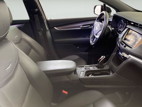 Used 2020 Cadillac XT5 Luxury AWD/4WD image 32