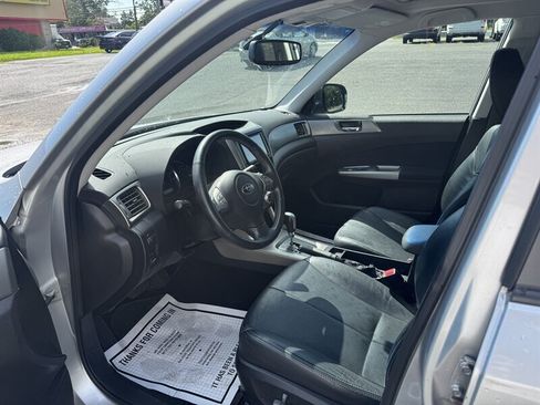 Used 2010 Subaru Forester 2.5X Limited AWD/4WD image 5