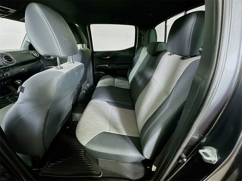 Used 2023 Toyota Tacoma TRD Off-Road image 14