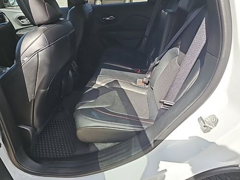 Certified 2022 Jeep Cherokee Trailhawk w/ Sound & Nav Group image 17